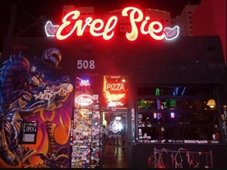 Evel Pie