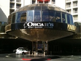 Oscar's Beef  Booze & Broads