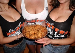 Hooters Spring Valley